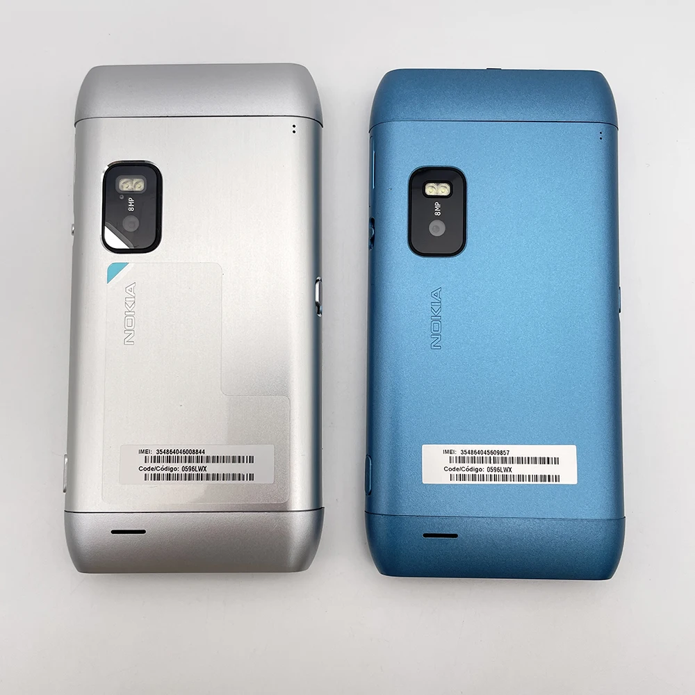 هاتف Nokia E7 الأصلي مصنوع في فنلندا يدعم اللغة الإنجليزية بحالة جيدة