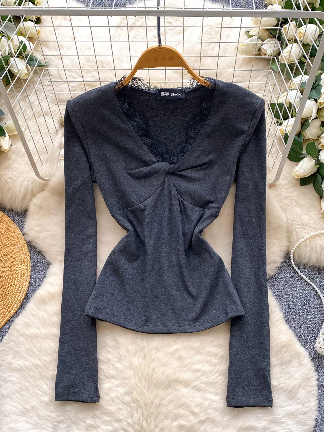 

2026 New Spring Autumn V-neck Long Sleeve T-shirt Cross Twisted Design Lace Patchwork Solid Color Temperament T-shirt Tops