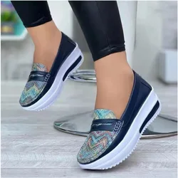 Plus Size 43 scarpe Casual piatte da donna 2024 Fashion Round Toe Low Top Wedge Platform Sneakers Comfort mocassini da donna antiscivolo