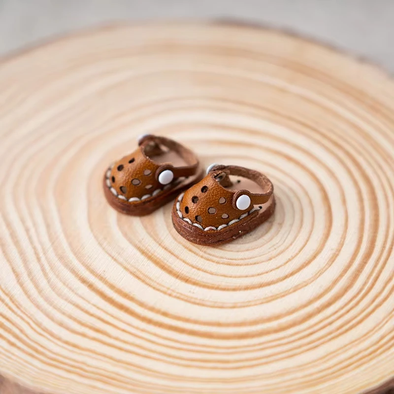 Blythe chaussures de poupée OB22 OB24 OB26 petites chaussures de poupée en tissu à Six têtes UFDOLL Mini corps chaussures en peau de vache faites à la main avec Perfor