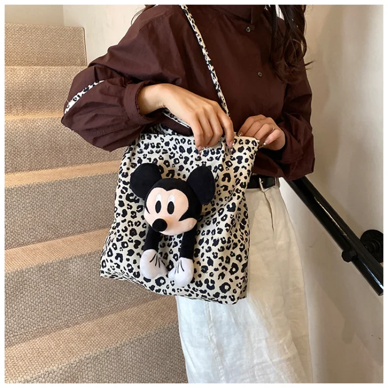 Nova bolsa de boneca tridimensional de desenho animado do Mickey Mouse da Disney elegante e simples com estampa de leopardo bolsa de ombro casual