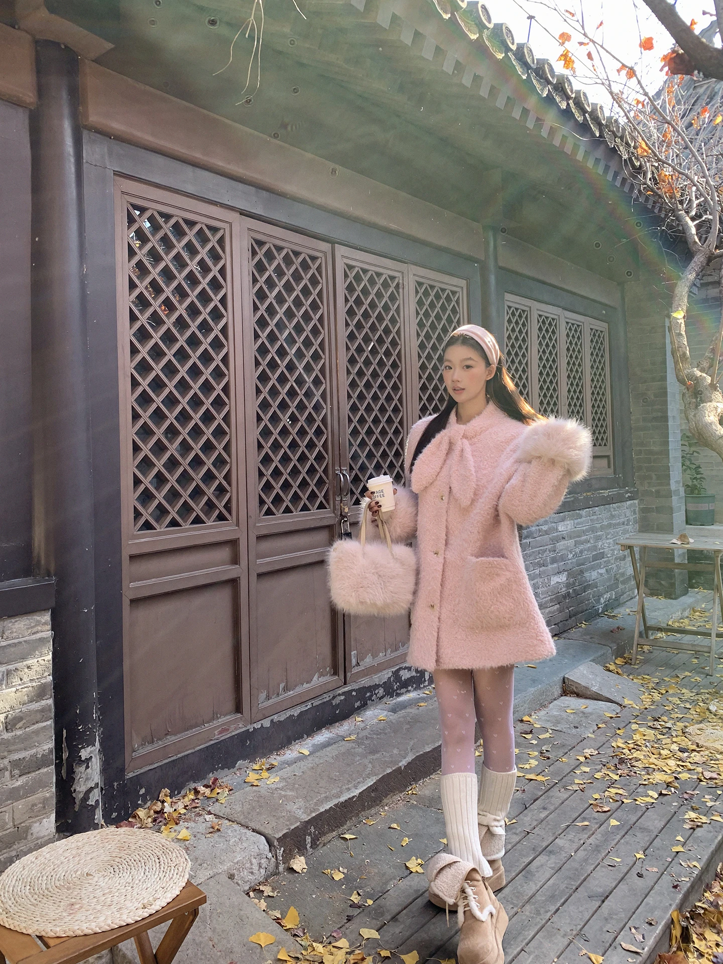 معطف فرو وردي للنساء شتاء 2025 جديد بأسلوب كوري جميل للغاية سترة قطنية راقية ملابس قطنية أنيقة للتنقل بتصميم فضفاض #4