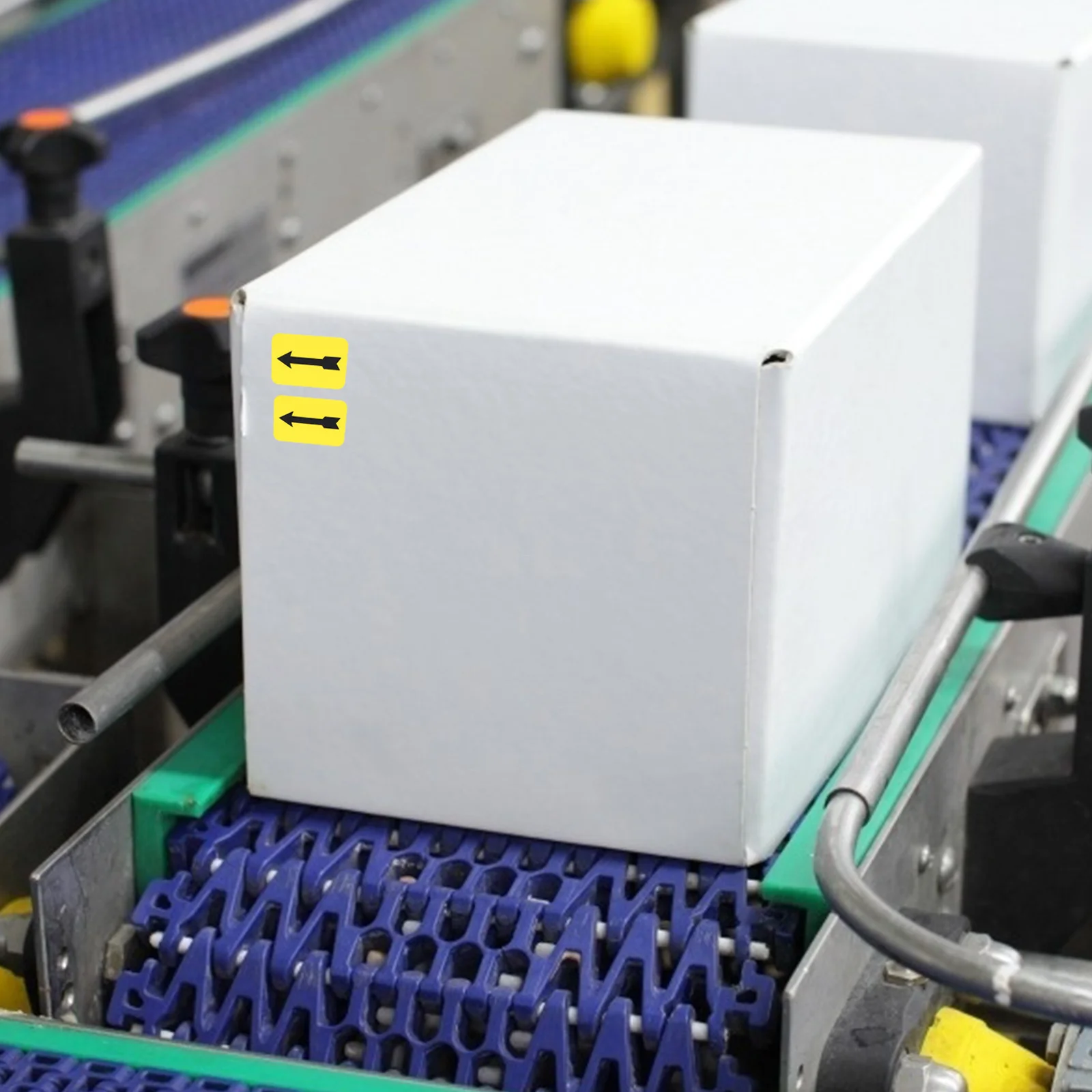 

10pcs Direction Label Arrow Indicator Sticker For Warning Safety Sign Indicating Decal Equipment Caution Traffic Guidance