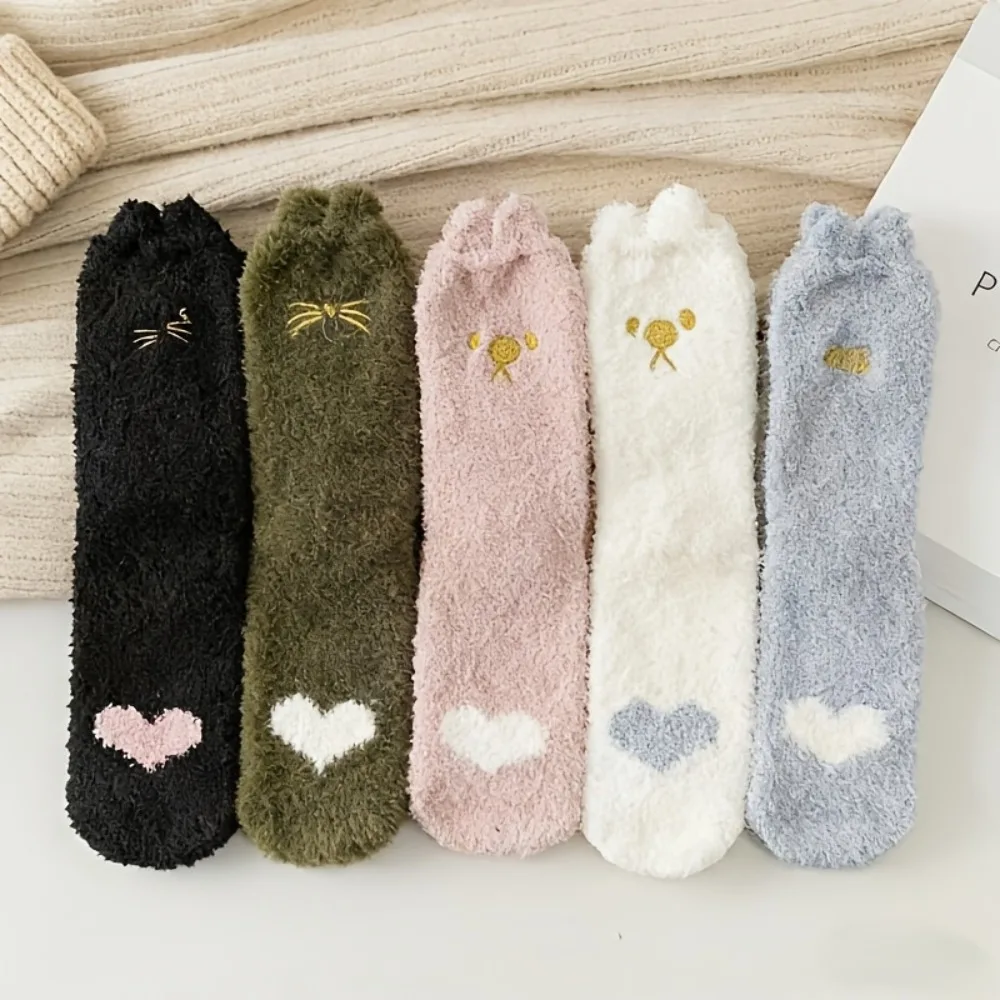 Autumn and Winter Women's Coral Fleece Home Socks, Cute Animal-print Plush Floor Socks, Thickened and Warm