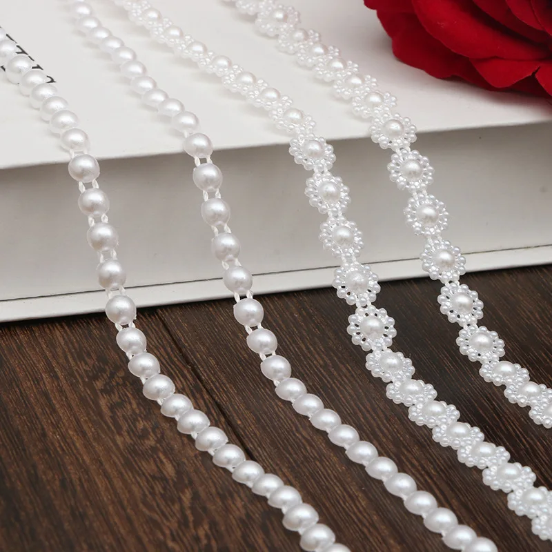 

Imitation pearl sunflower handmade beaded lace chain with width 0.5 to 1 cm and length 3 yards, suitable for hair accessories, Barbie doll clothing decorative accessories