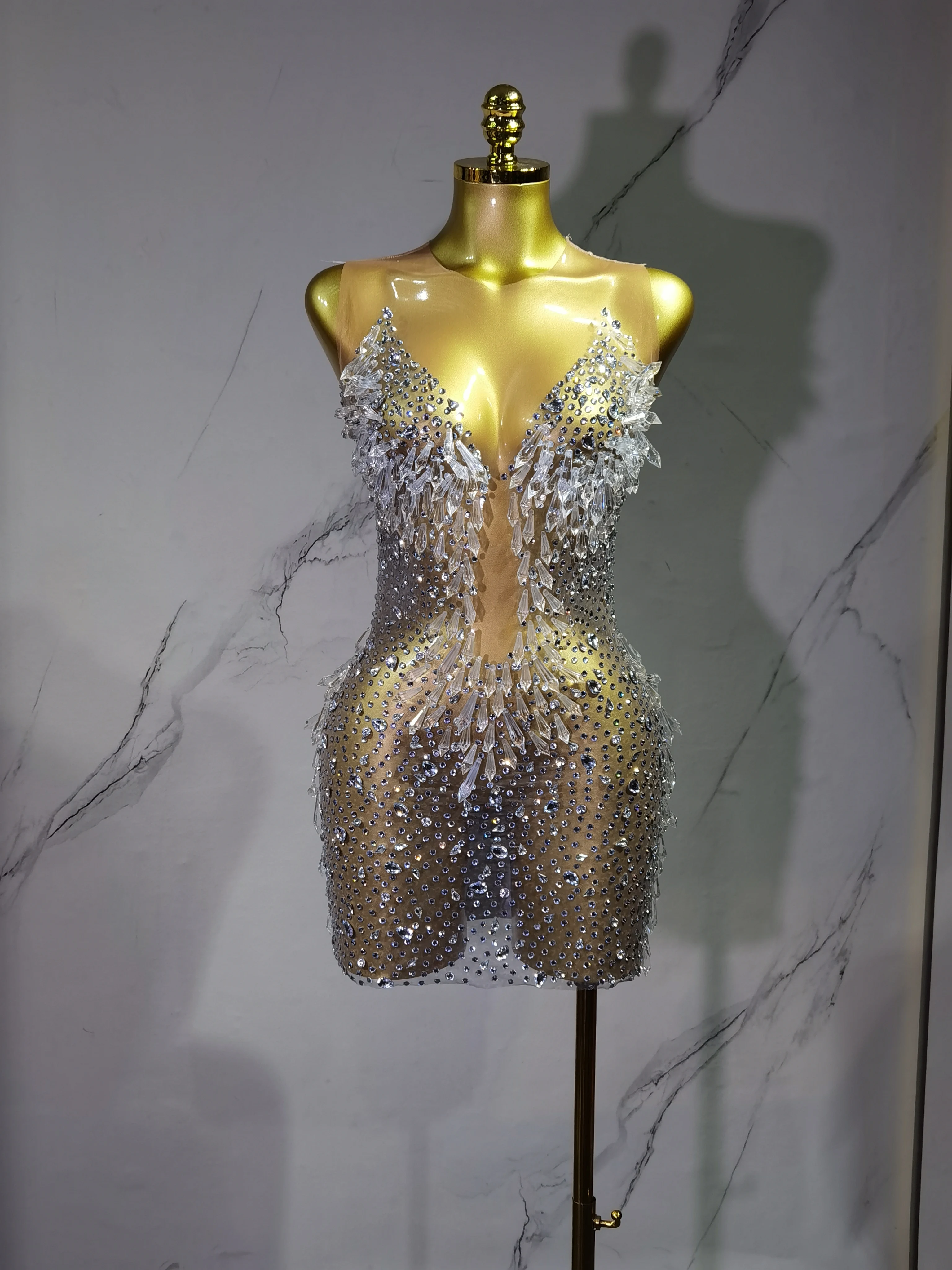 ラグジュアリーセクシーメッシュクリスタルダイヤモンドミニドレス レディース ステージパフォーマンス シンガー衣装 誕生日パーティー コスチューム ナイトクラブ 2025