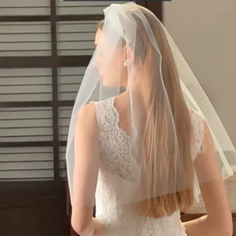 

Pearl Embellished Elbow Length Wedding Veil with Crystal Headband for Bride-to-Be Bachelorette Party Photography Accessories