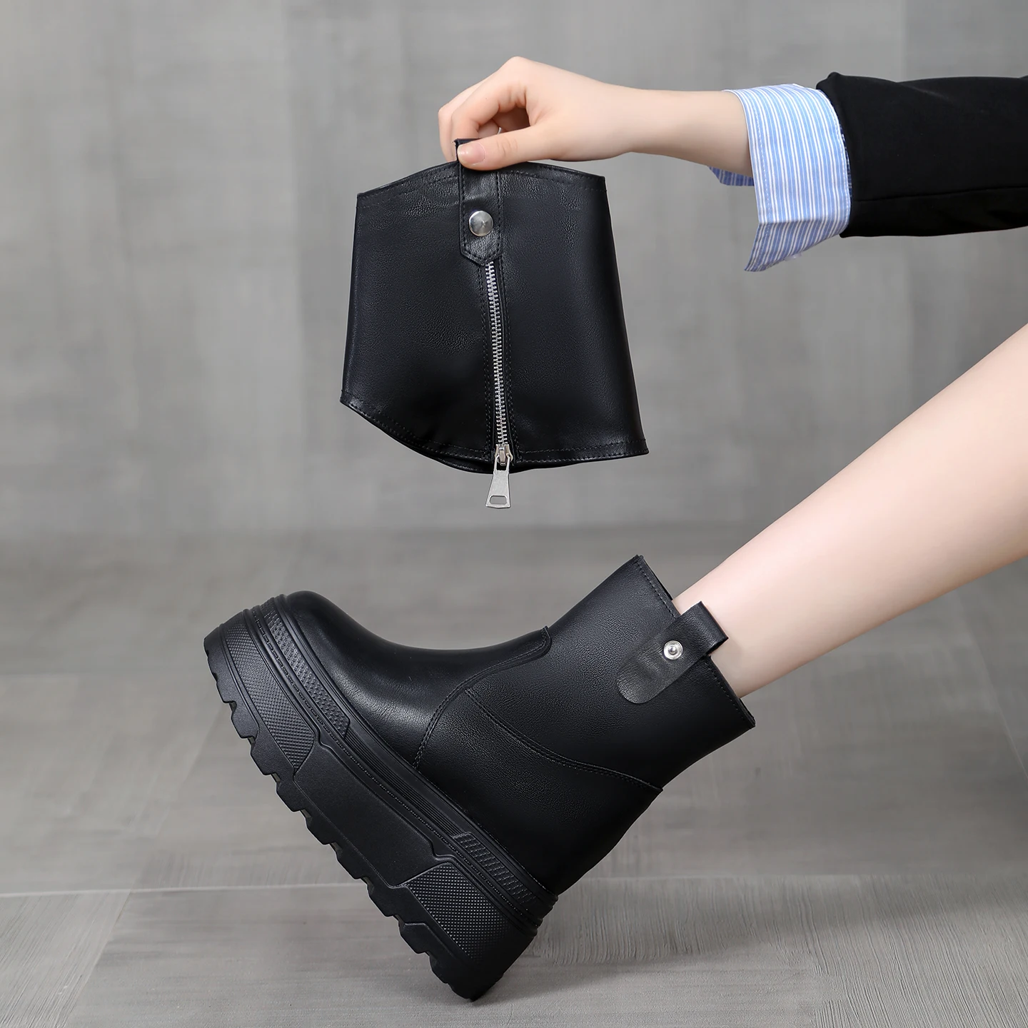 

Women's Winter Snow Boots Thick Sole Platform Ankle Boots 10cm High Heel Inner Height Increase Short Boots for Petite Slimming