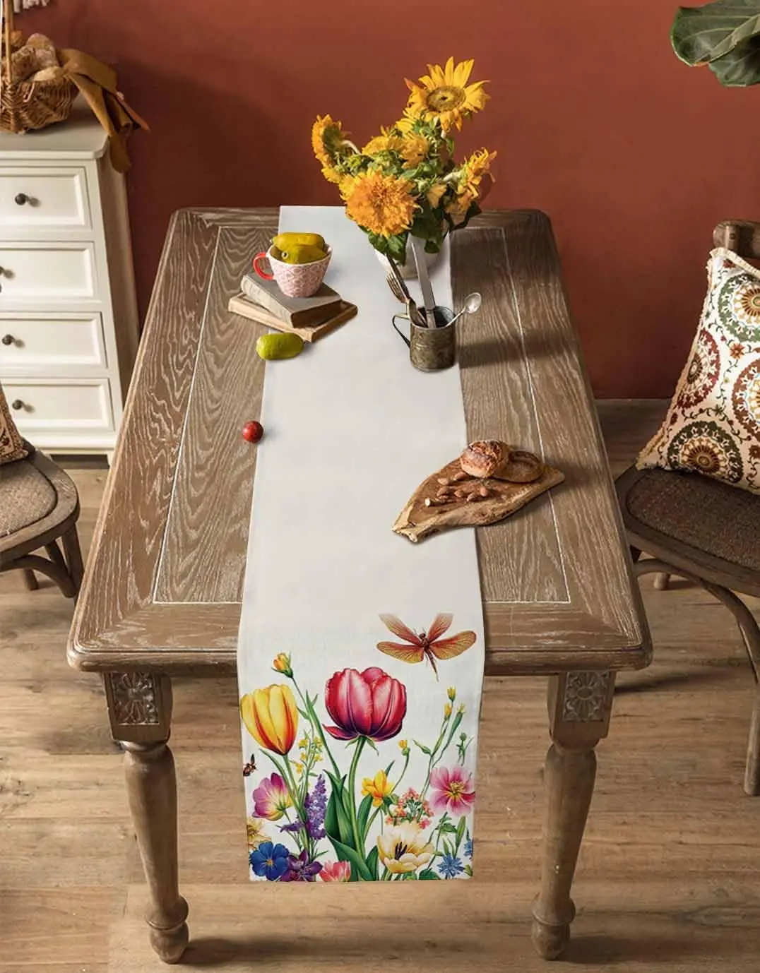 Spring Tulip Floral Linen Table Runner Holiday Wdding Party Decor Seasonal Summer Flowers Plant Table Runners Dining Table Decor