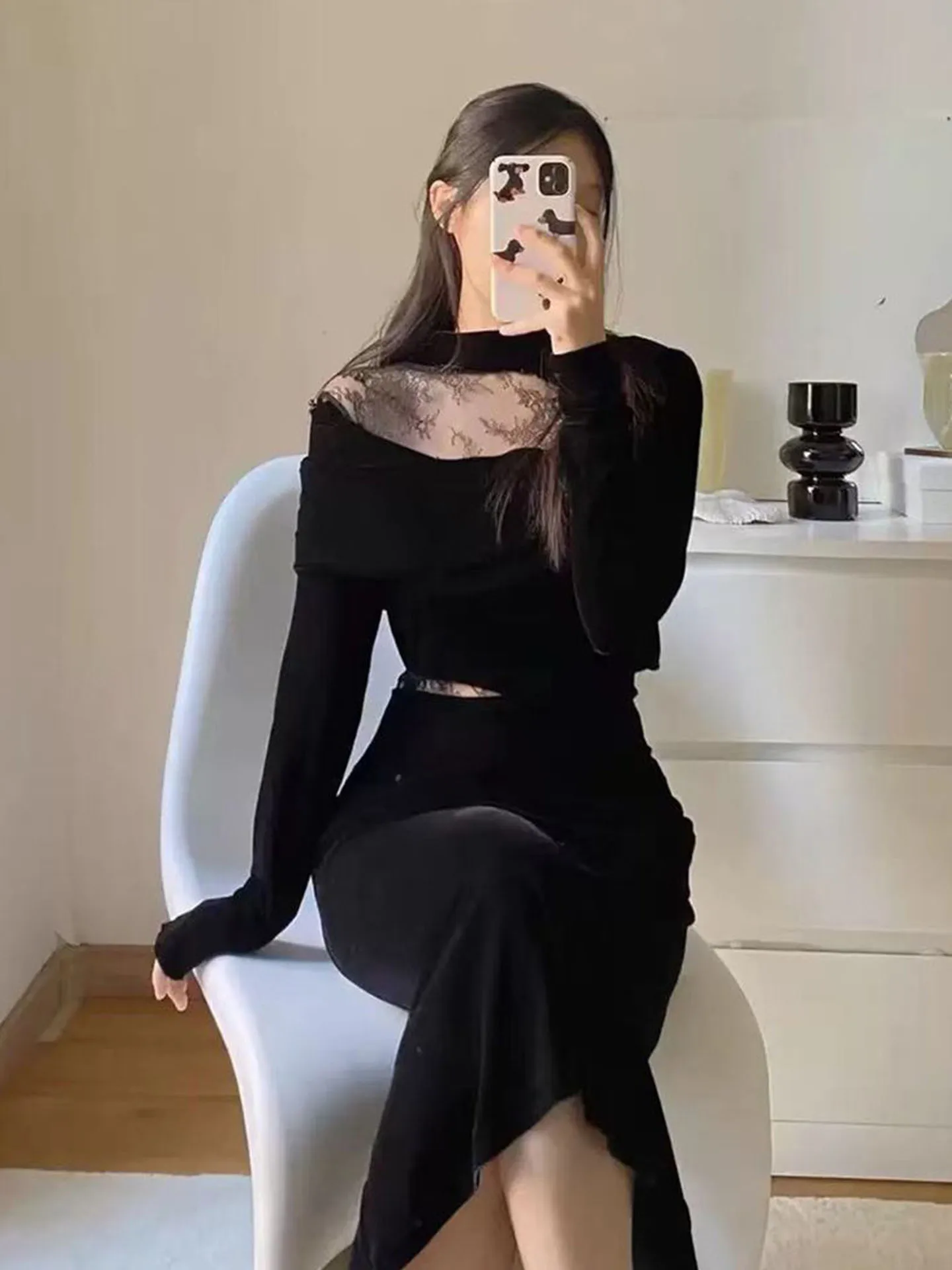 Elegant Black Velvet Long Dress Lace Detailing High Waist Slim Fit Commute Style Party Wear for Ladies Autumn Winter Fashion