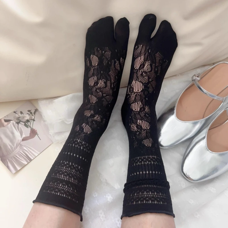 Nuevos Calcetines Tabi Negros de Jacquard para Mujer, Calcetines de Verano con Diseño Floral Calado, Calcetines Divididos en Dos Dedos, Calcetines Lolita Bonitos, Transpirables y Elásticos