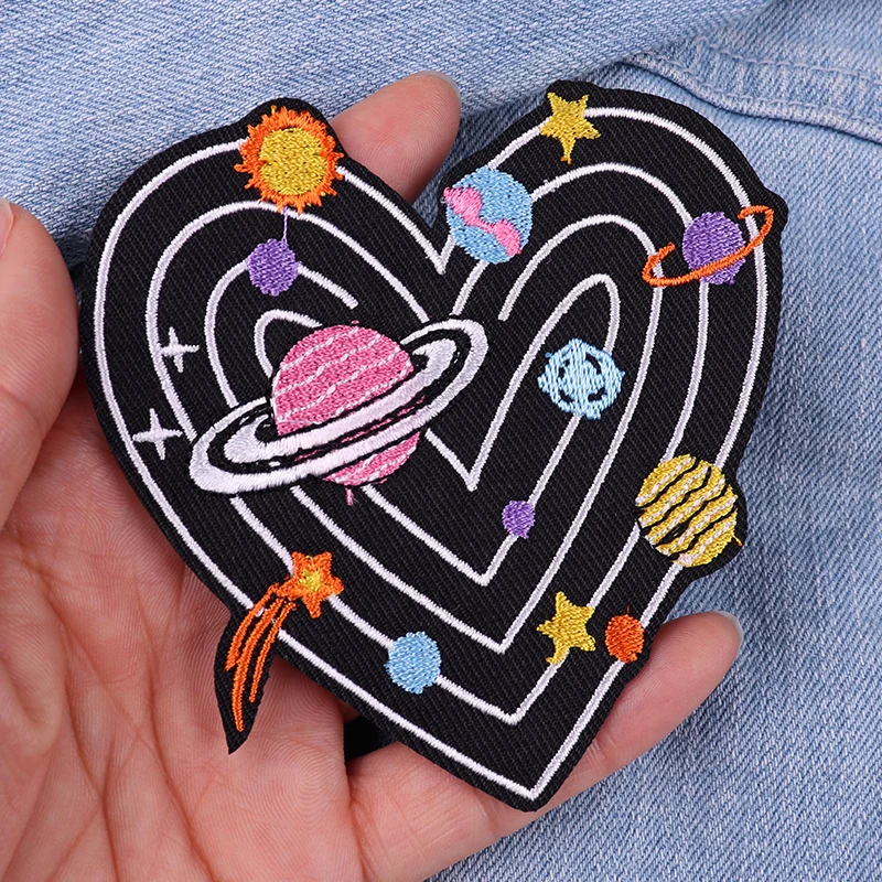 Nieuwe cartoon borduurpatch planeet patch opstrijkbare patches voor kleding thermoadhesieve patches op kleding dier strijkstickers