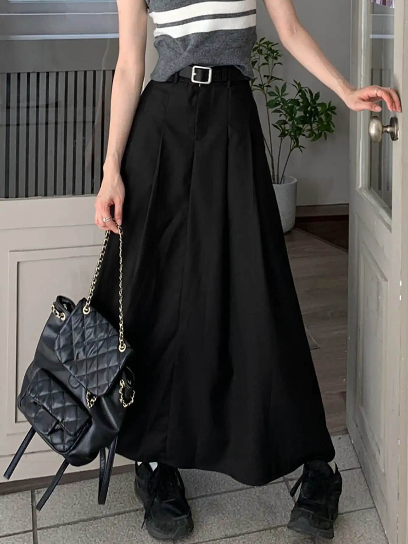 Korean Chic Summer Black Retro Style High-Waisted A-Line Skirt Pear-Shaped Figure Slimming Look Crotch-Covering Umbrella Skirt for Women