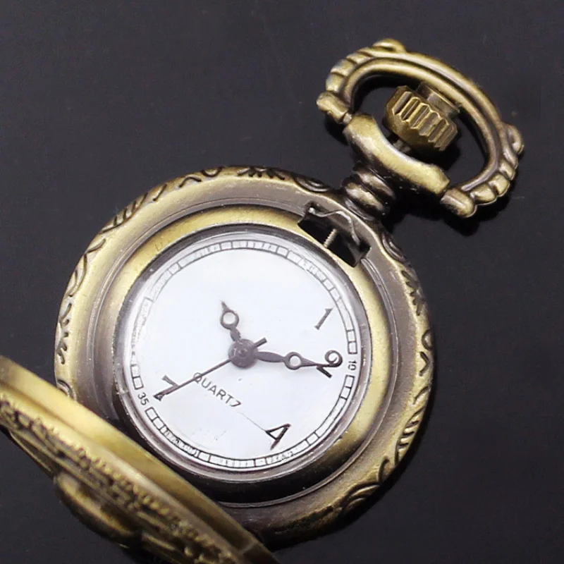 ผู้ผลิตนาฬิกาพกย้อนยุคเกาหลี2.5cmสร้อยคอนาฬิกาผู้หญิงนาฬิกาผู้ชายขายส่งนาฬิกาใหม่