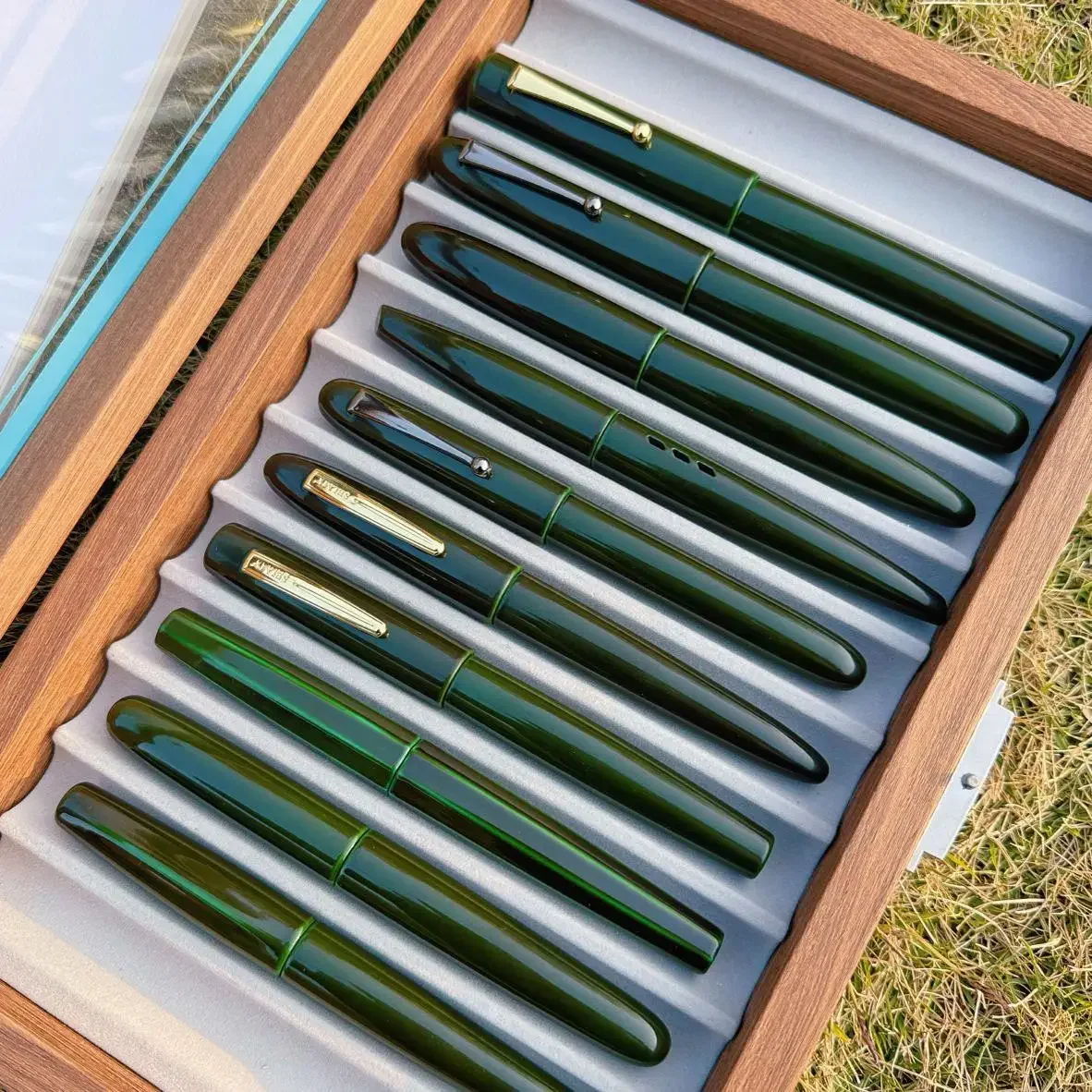 

SELMY Hand Made GreenLacquered Cumberland Ebonite Hard Rubber BOCK F Nib Fountain Pen Business Student Stationery Writing Gift