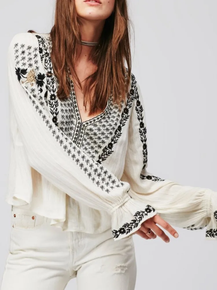 

2025 Long Sleeve V-Neck Women Tops Women Boho Hippie Chic Blusas Shirt Blusas Femininas Floral Embroidery Blusas Shirts