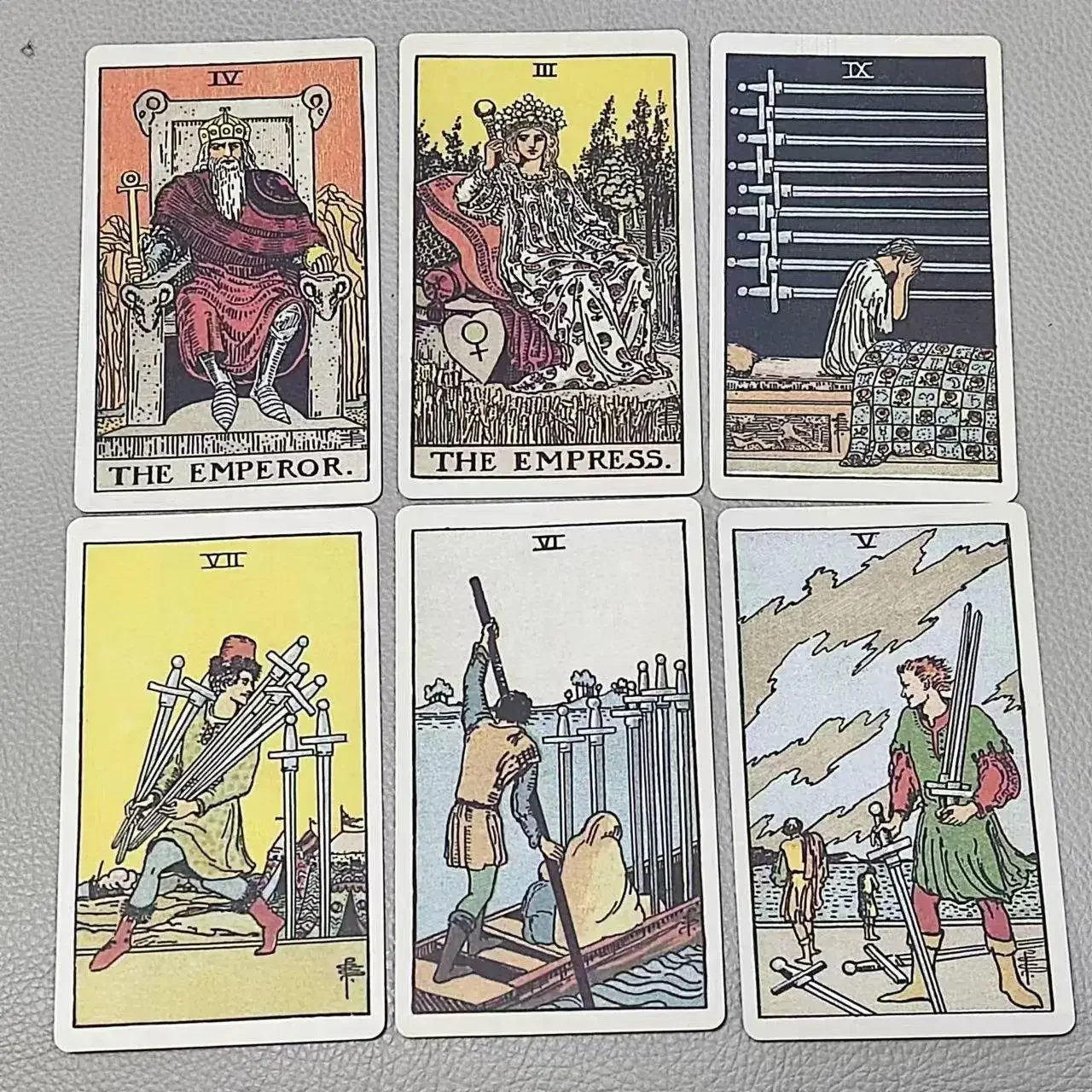 El Tarot clásico de 10,3x6cm, 78 tarjetas con guía para principiantes