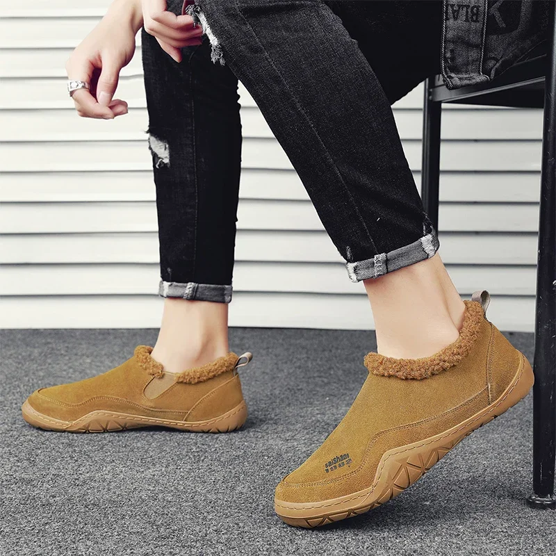 Autumn New Men's Slip-On Sneakers Short Plush Shoes for Men Outdoor Casual Ankle Boots Non-slip Handsome Short Boots for Men