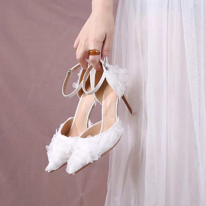 Spring and summer new pointed toe bag toe bud silk wedding shoes banquet large size small size thin high-heeled women's sandals view 5