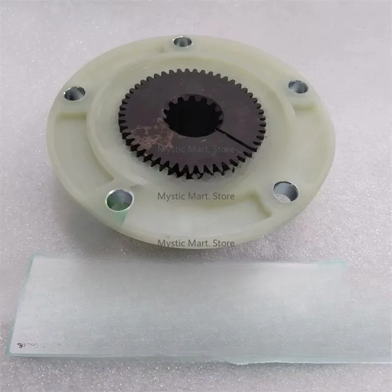 

6675547 B300 BL370 Hub Excavator Spare Parts Coupler-Hub 6675547