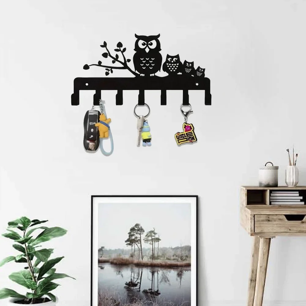 

Stylish Metal Owl Key Holder with Wall-Mounted Iron Hooks: A Functional Craft Art for Key Storage