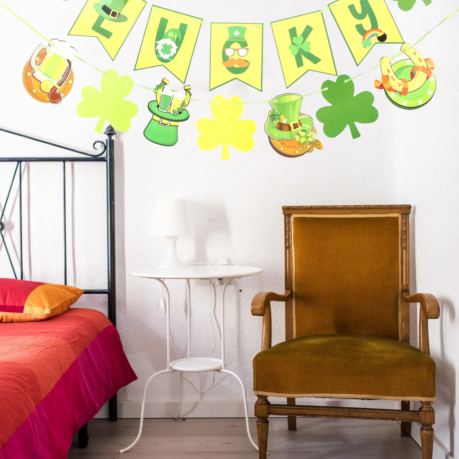 

1 set 1 Set St Patricks Day Party Decorations Hanging Swirls Banners Green Ceiling Streamers Festival Ornaments For Home Office