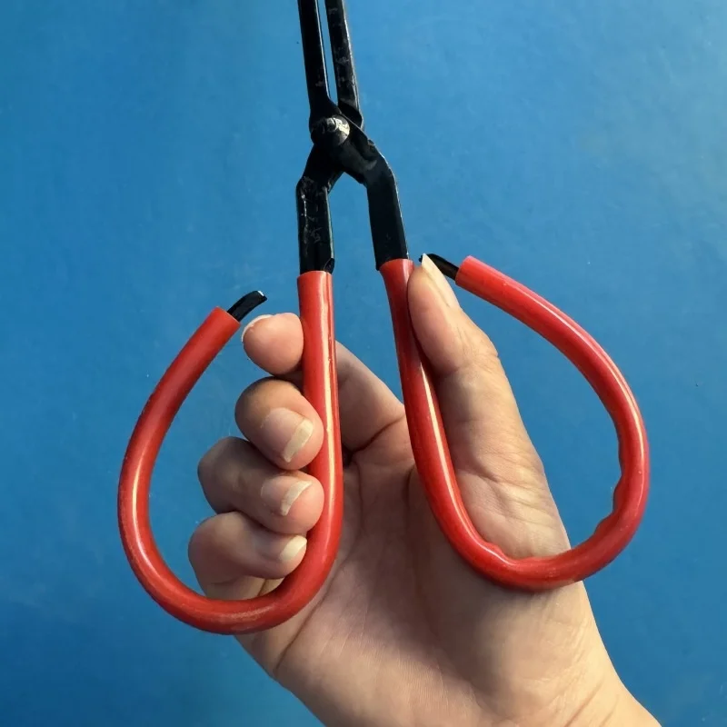 Long-Handled Iron Clamp for Firewood Stove Carbon Clamp Garbage Clip Kitchen Tool for Grilling And Camping