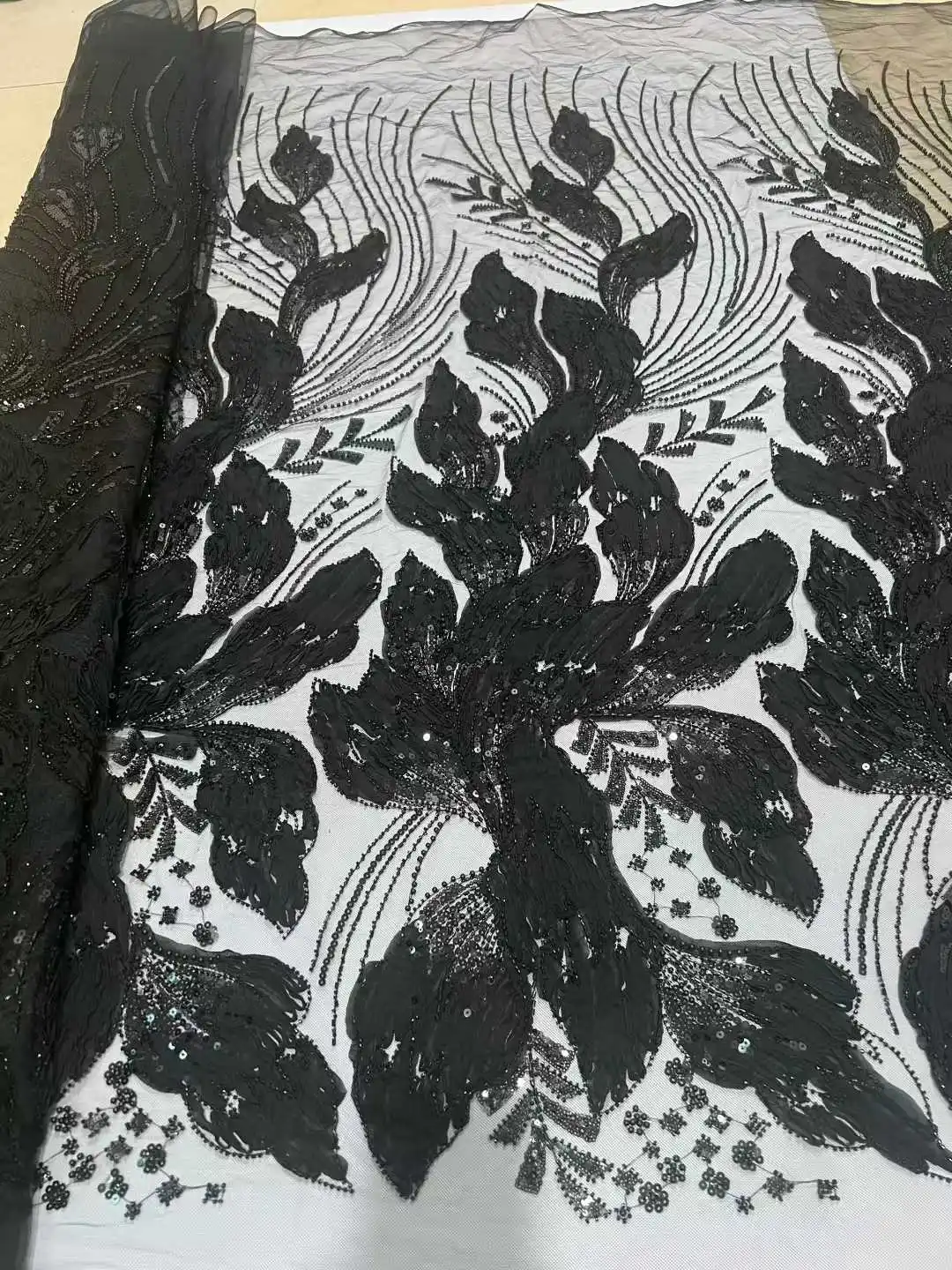 

2025 Exquisite Nigerian Handmade Embroidery Sequins Net Lace Bead Top Quality Evening Party Dress Material for Women