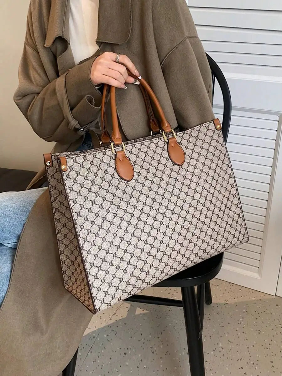 

Вместительная женская сумка-тоут с геометрическим принтом и верхней ручкой для повседневного использования