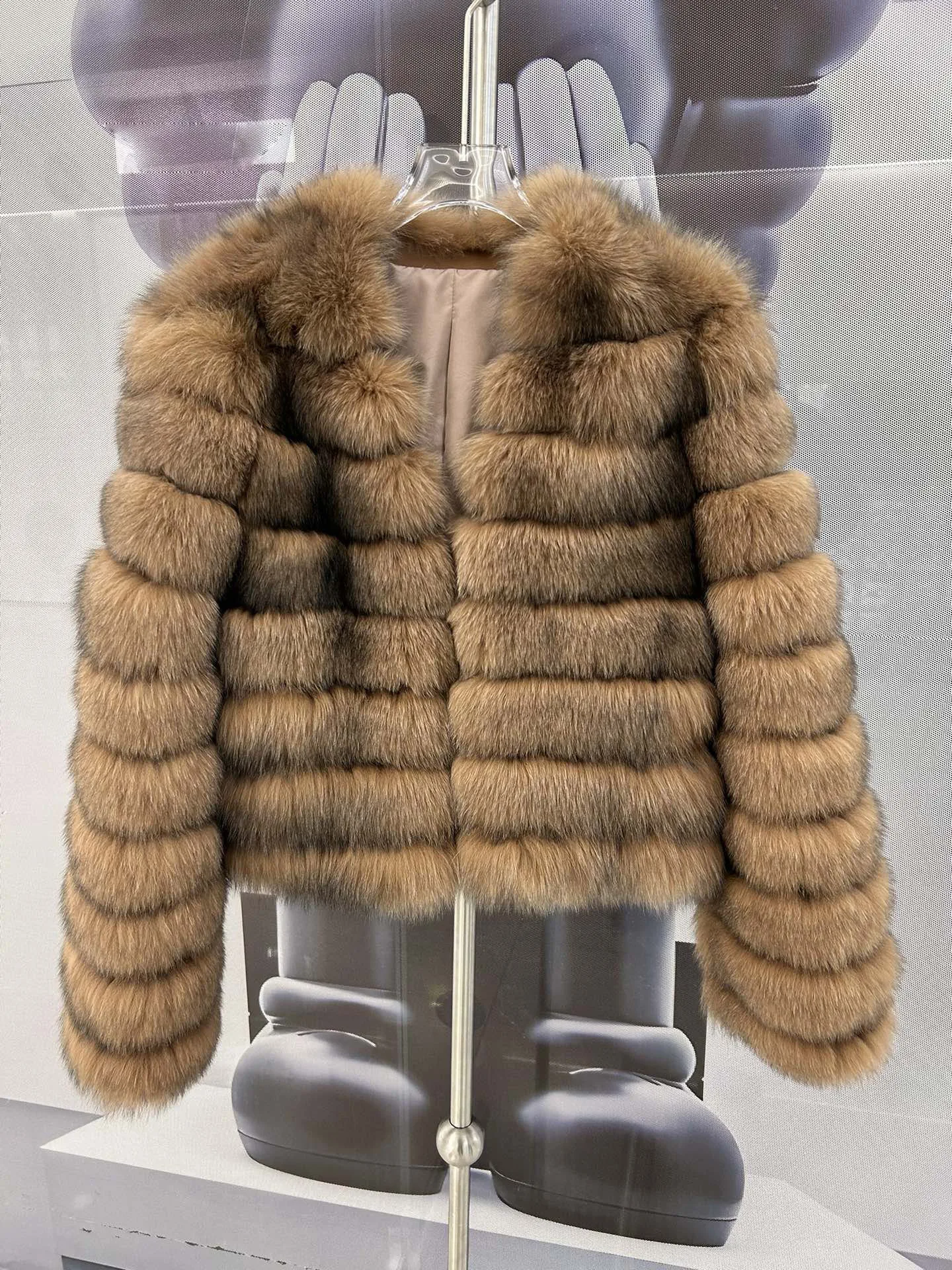 

Women's Fashionable Slim Warm Furry Short Fur Jacket Autumn and Winter New Style