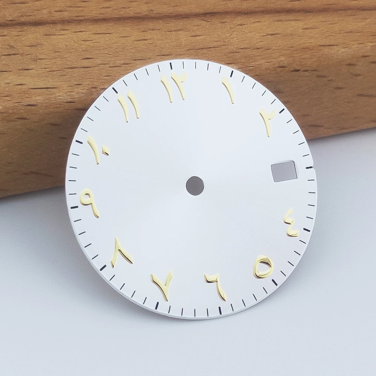 ネイトン 28.5mm ローマ数字 ブラックブルー ウォッチダイヤル NH34 NH35ムーブメント対応 カレンダーウィンドウ 3時位置リューズ 3.8時位置リューズ付き