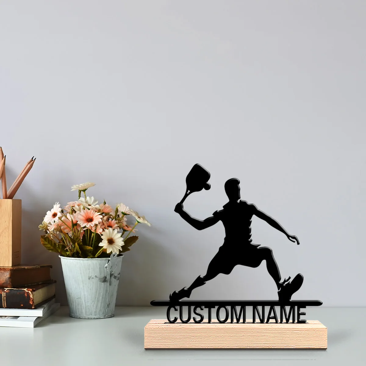1pc Beauty Personalized Custom Badminton Metal Statues Nature-Inspired Desk Art with Wooden Base, Ideal for Spring, Easter, Nurs