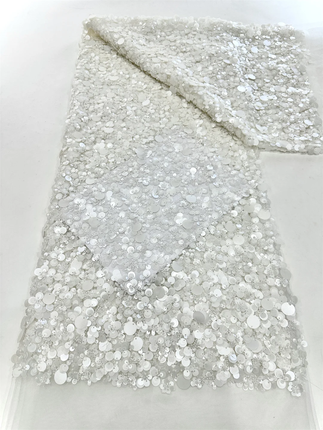 

2025 African French Nigerian High End Tulle Lace Fabric With Beads Sequins Mesh for Embroiderg Wedding Party Bride Sewing Dress