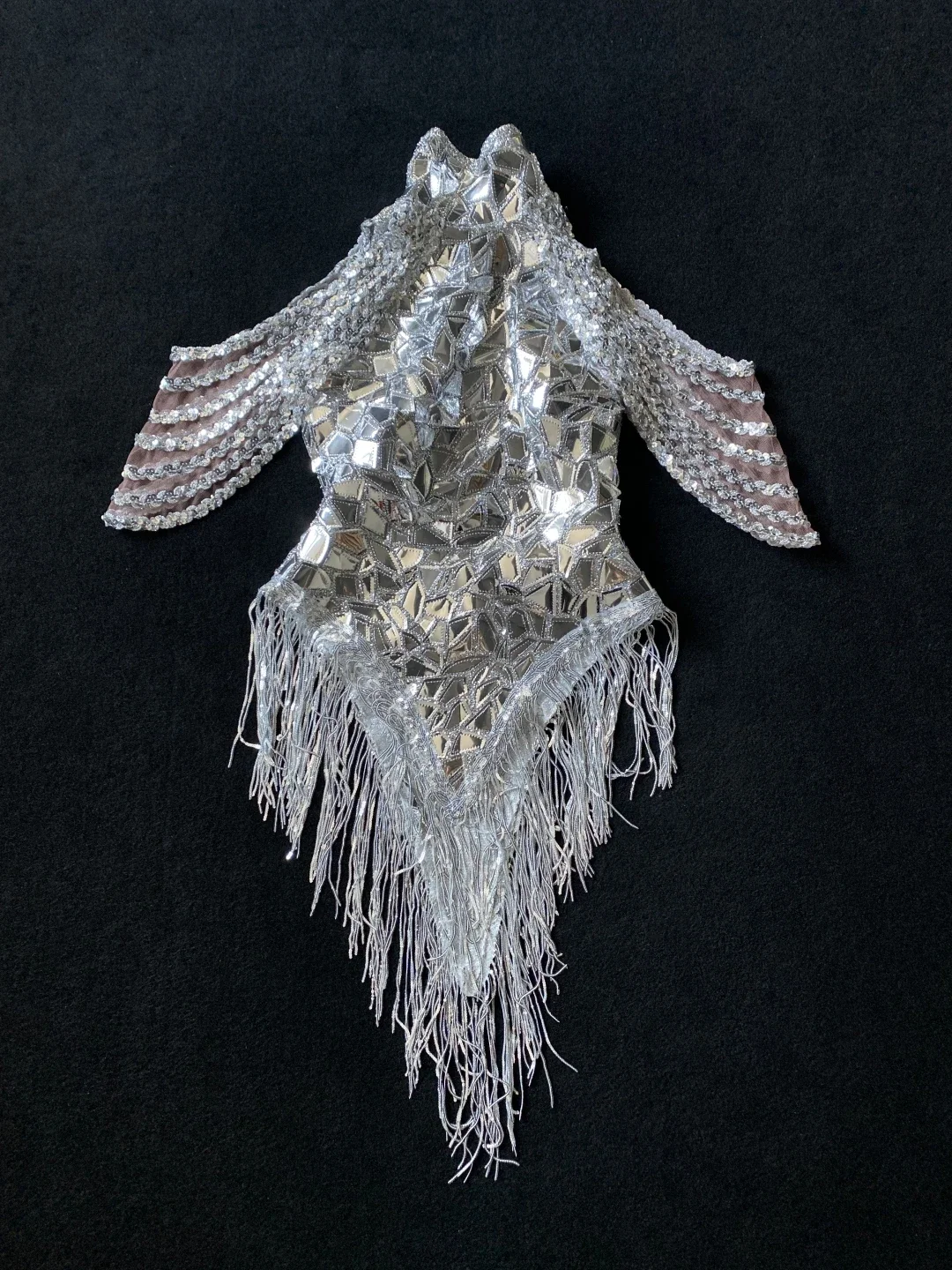 Sukienka klubowa na imprezę, srebrna cekinowa mini sukienka z frędzlami, seksowna sukienka showgirl na występ taneczny, kostium sceniczny, damska sukienka na imprezę.