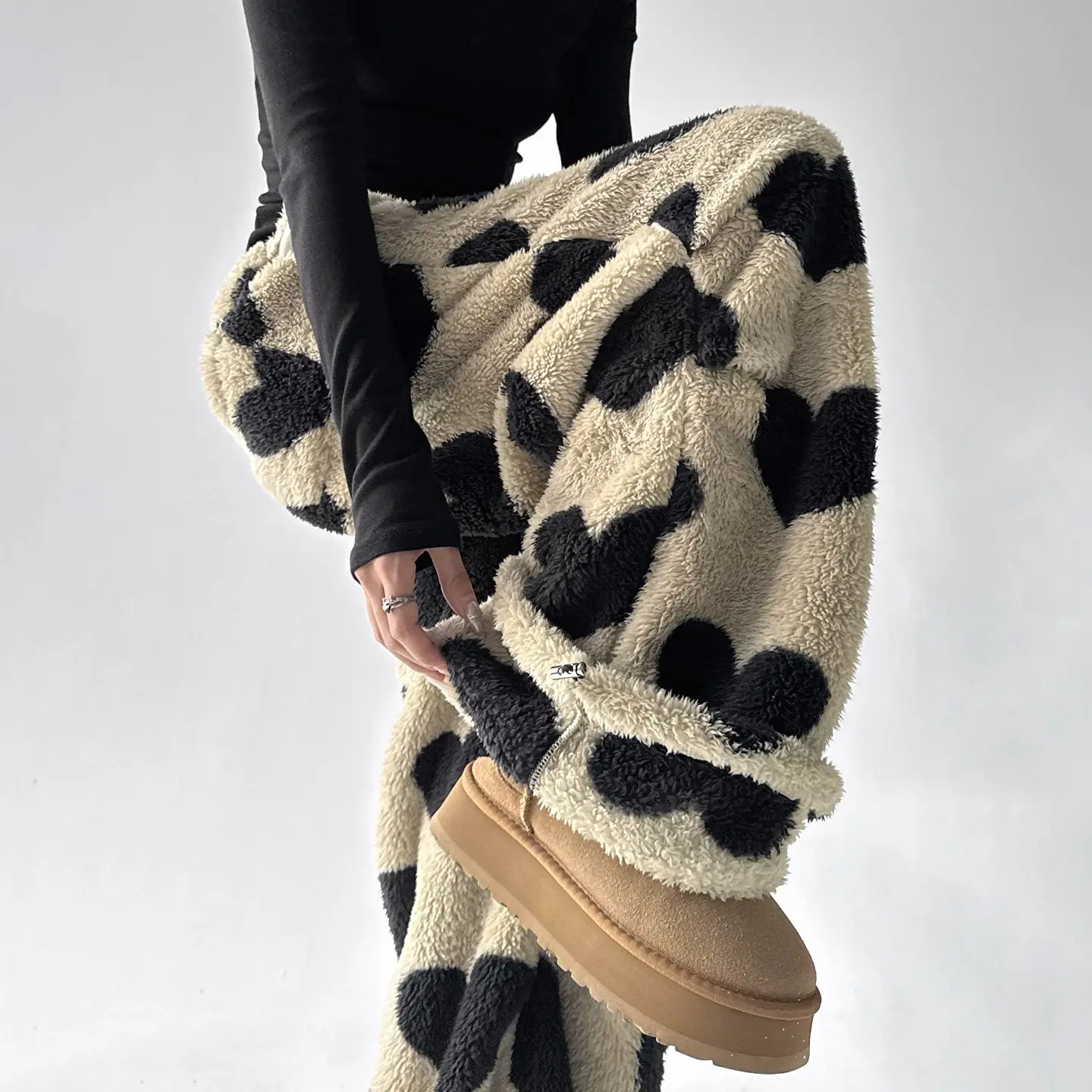 2025 가을 겨울 신상품 슈퍼 귀여운 사랑 프린트 양털 와이드 레그 스웨트팬츠