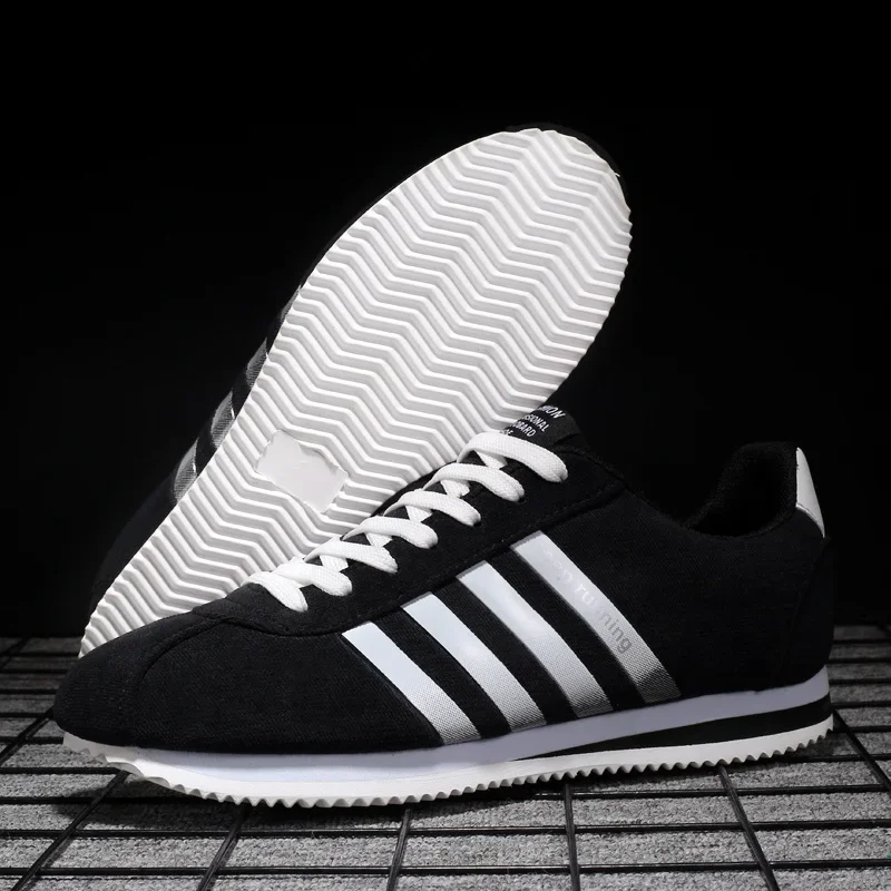 2025 New Summer Black Triple s Keep Running Shoes Men Trainers Low Breathable Canvas Retro Men's Sports Shoes tenis para hombre