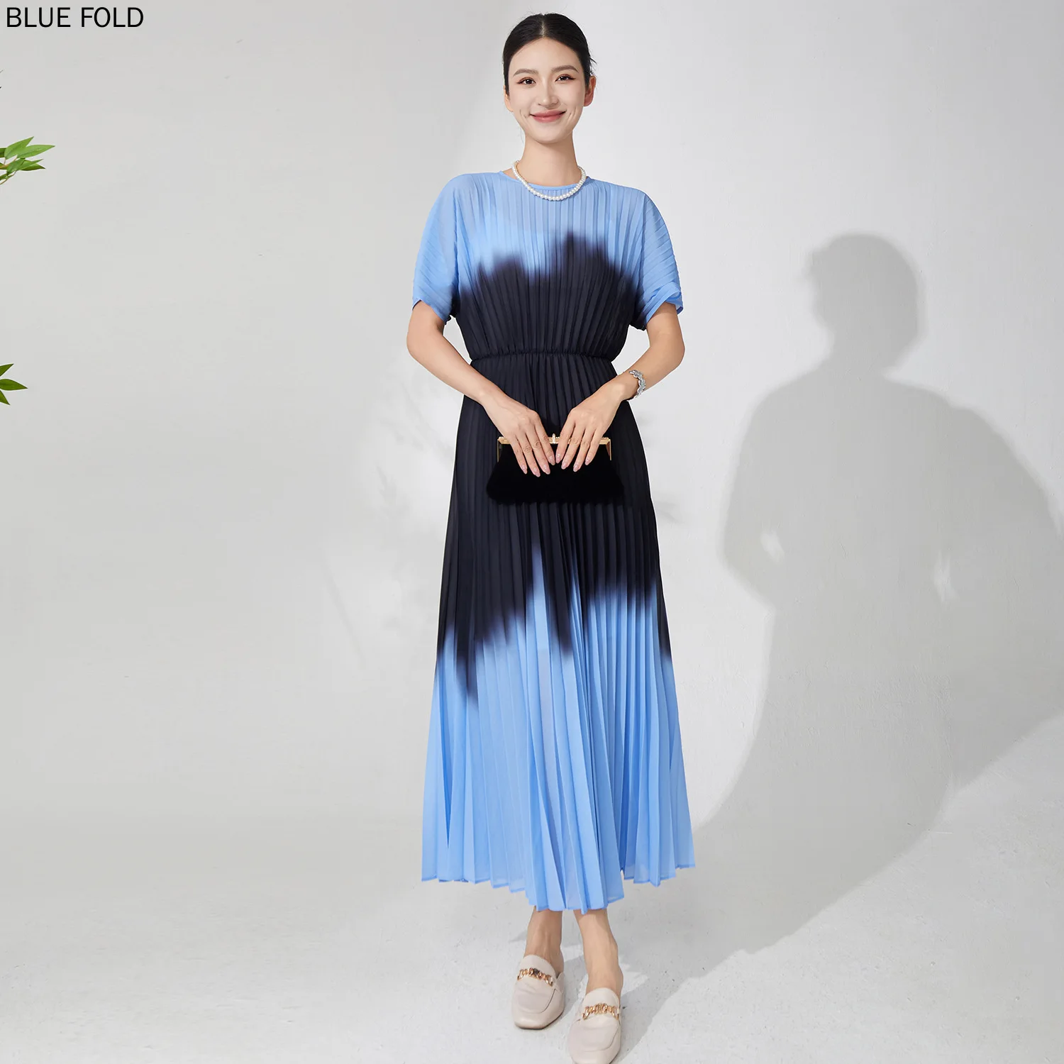 

MIYAKE PLEATS Temperament Lady High-end Dress Goddess Style High Sense of Fashion Gradient Chiffon Long Dress