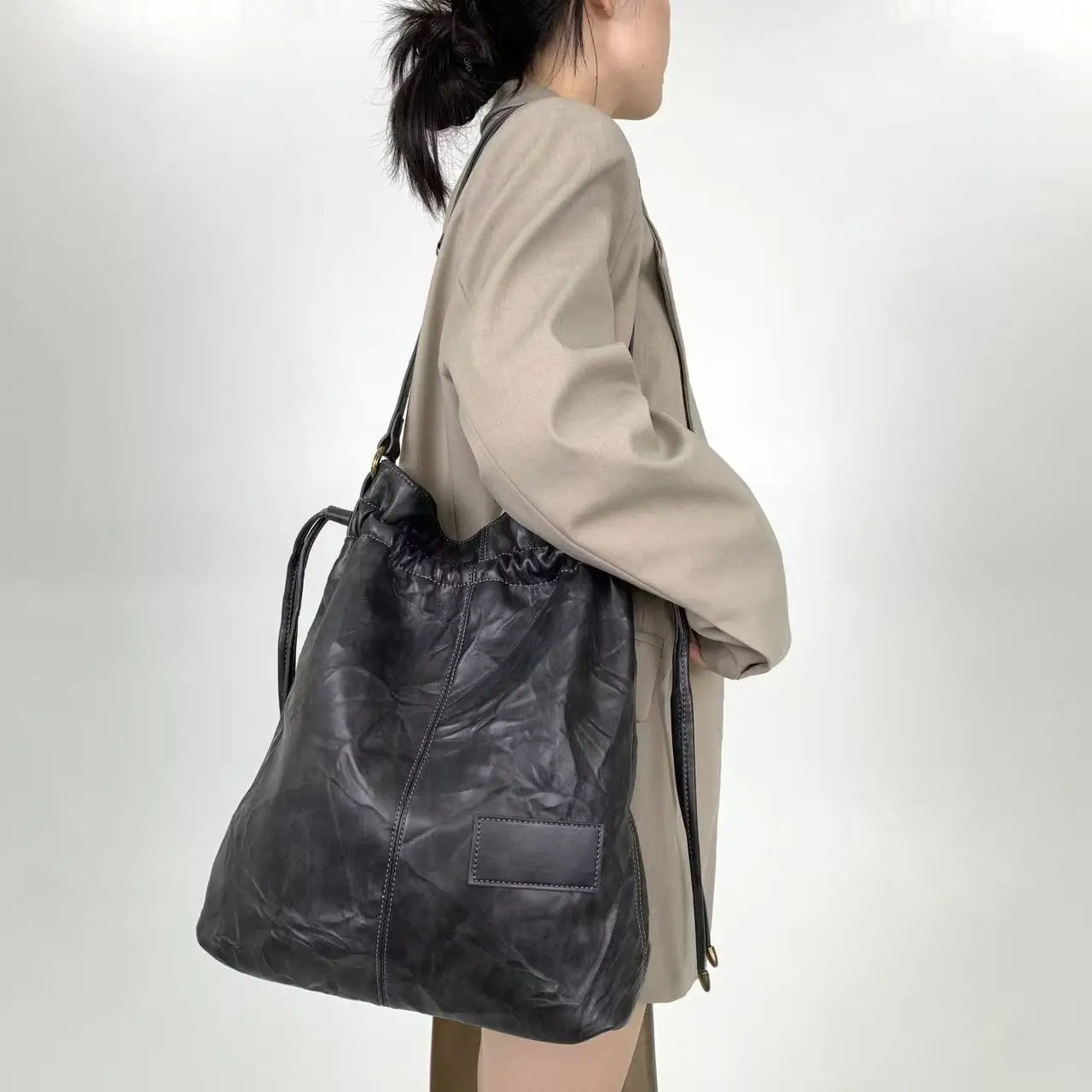 

Venn Angel Women Handbags Satchel Top-handle Shoulder Bag Large Dumpling Pack String Fashion Shoulder Bags Phone Money Pack
