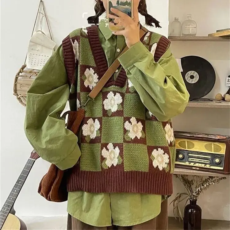 Japanese sweet flower jacquard sweater knitted vest vest + green shirt two female students joker suit korean sweater y2k femme