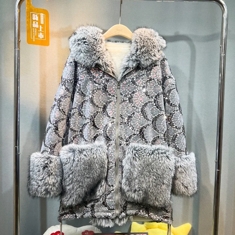 Chaqueta de piel de conejo Rex de diseño popular para mujer, abrigo polar integrado de visón con lentejuelas empalmadas de gama alta para invierno 2024, chaquetas peludas