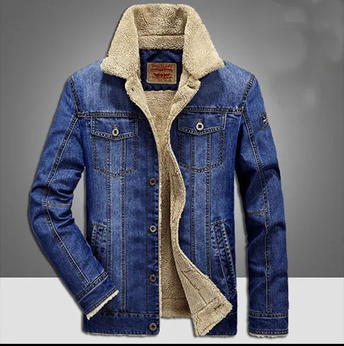 Modische Jeansjacke für Herren im Winter, warme Fleece-dicke Herrenjacke, lässige, lockere, einreihige Herrenbekleidung – Detail 3
