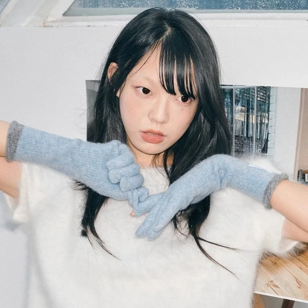 منتصف طول قفازات دافئة تصميم مجعد اللون حجب قفازات محبوكة الدوبامين الألوان مريحة قفازات شاشة اللمس النساء