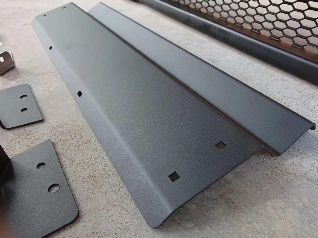 المصد الأمامي مع الحماية لسوزوكي جيمي JB64W JB74W 4 Gen 2018 + مجموعة المصد الأمامي للسيارة شبكة مصبغة اكسسوارات السيارات