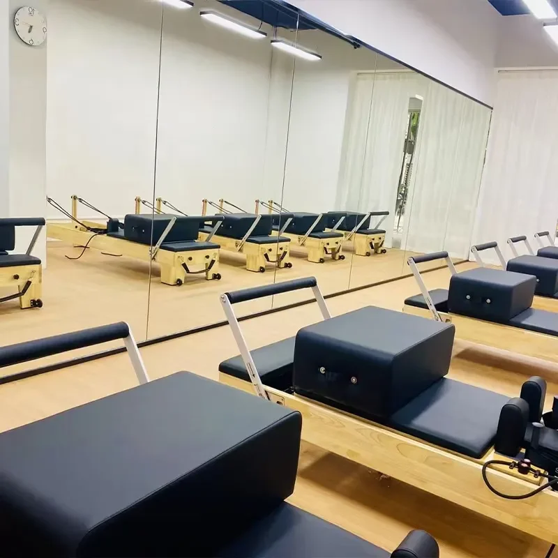 متعددة الوظائف المنزل التجاري مخصص اليوغا اللياقة البدنية معدات ماكينا الإصلاح كاما دي الخشب سرير آلة بيلاتيس المصلحين