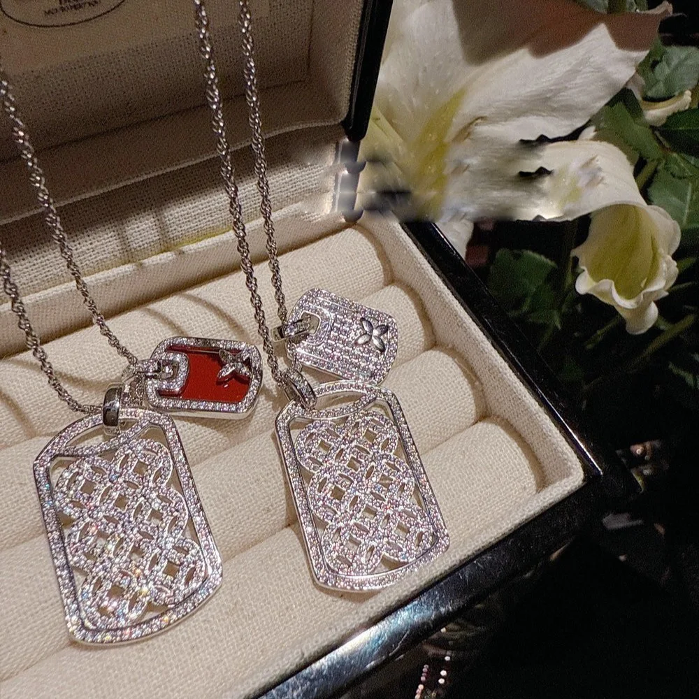 

Women Vintage Gold Flower Window Full Of Diamond Necklace 2025