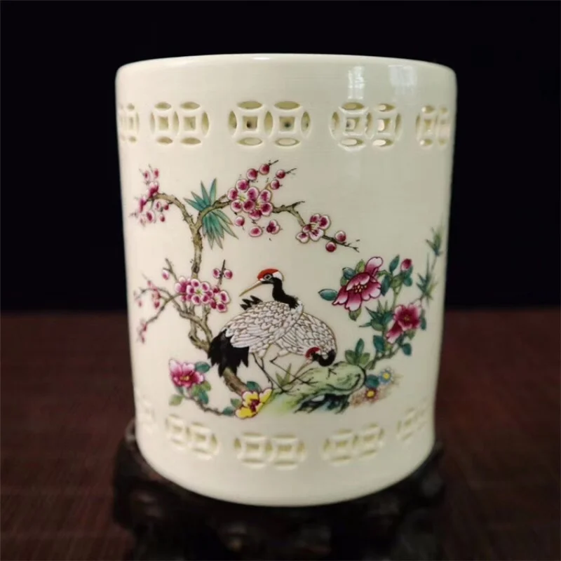 

Vintage Vintage Antique Crafts Wholesale Collection Exquisite Porcelain Ornaments Pastel Crane Pattern Hollow Pen Holder