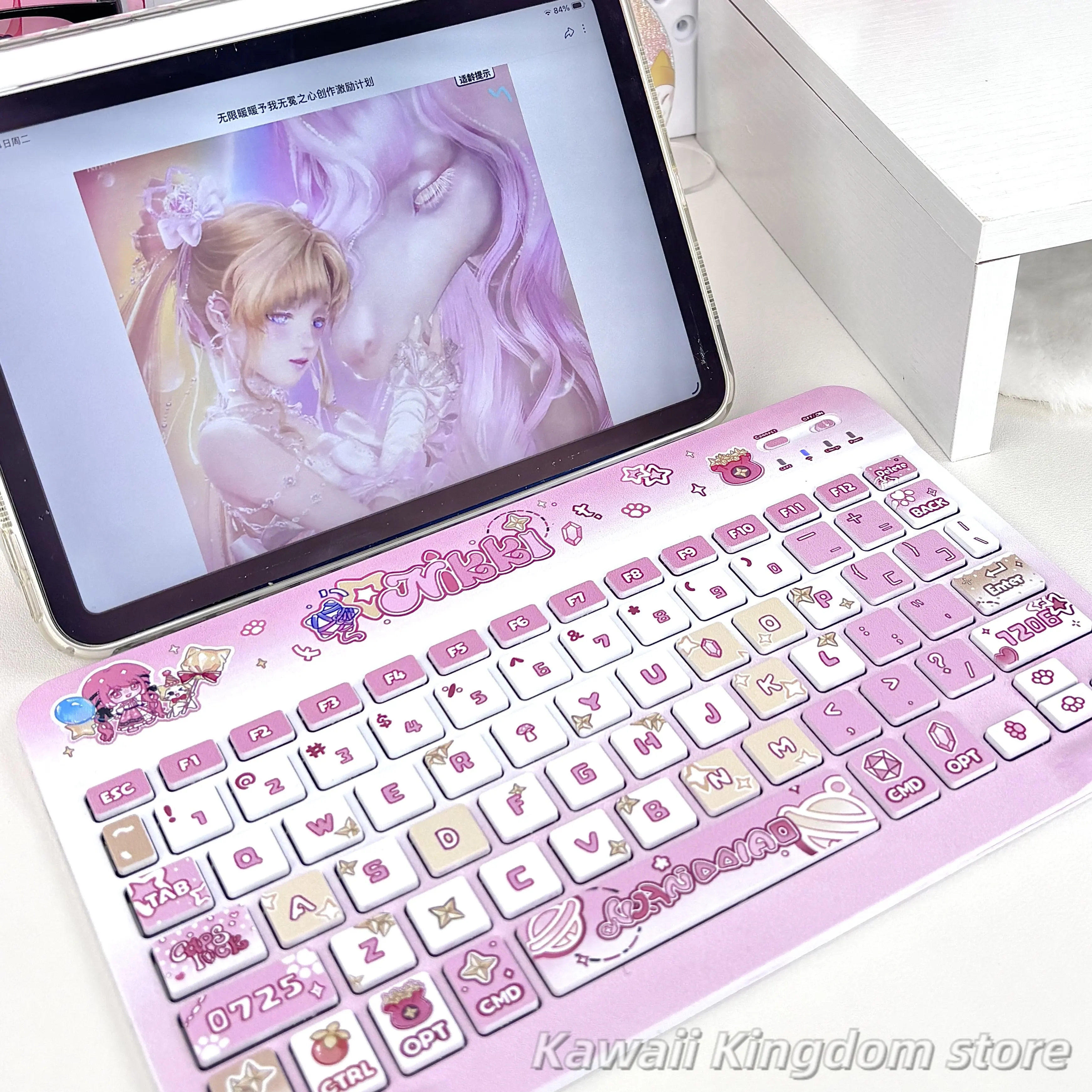 

Infinity Nikki Anime Cosplay Halloween Bluetooth Keyboard Wireless Bluetooth Applicable IPad Smartphone Tablet Mascot Fans Gift