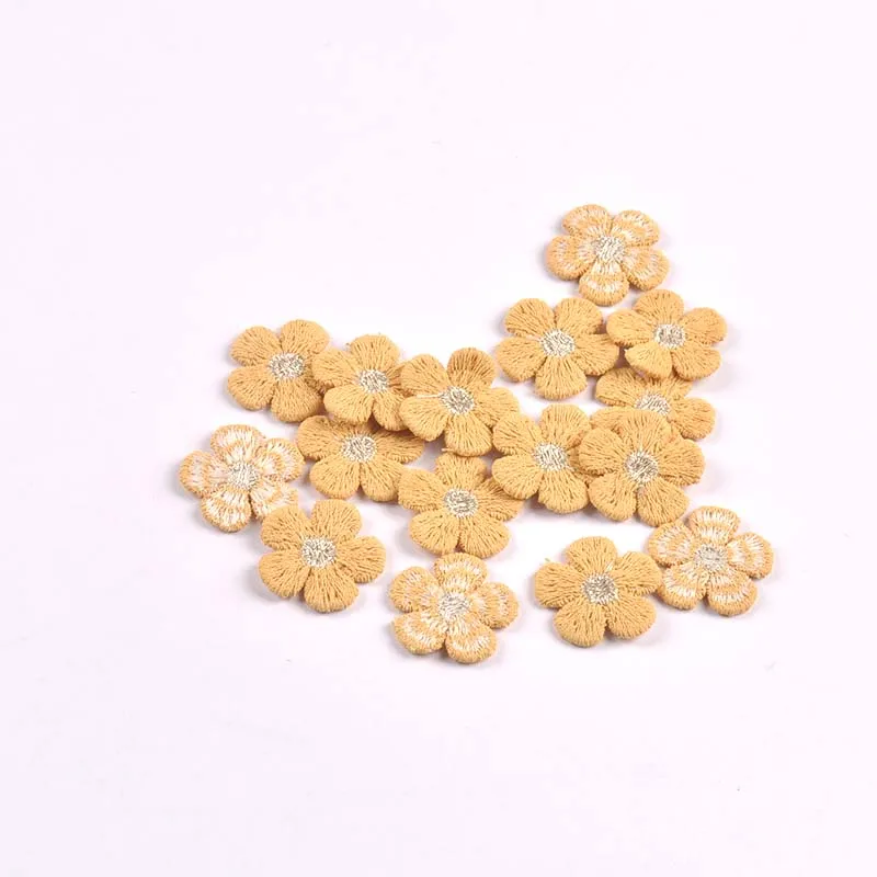 20 stks 2.1 cm Mini Bloem Applicaties Patches DIY Naaien Craft Supplies voor Kleding Hoed Tas Decor Geen Lijm cp4325