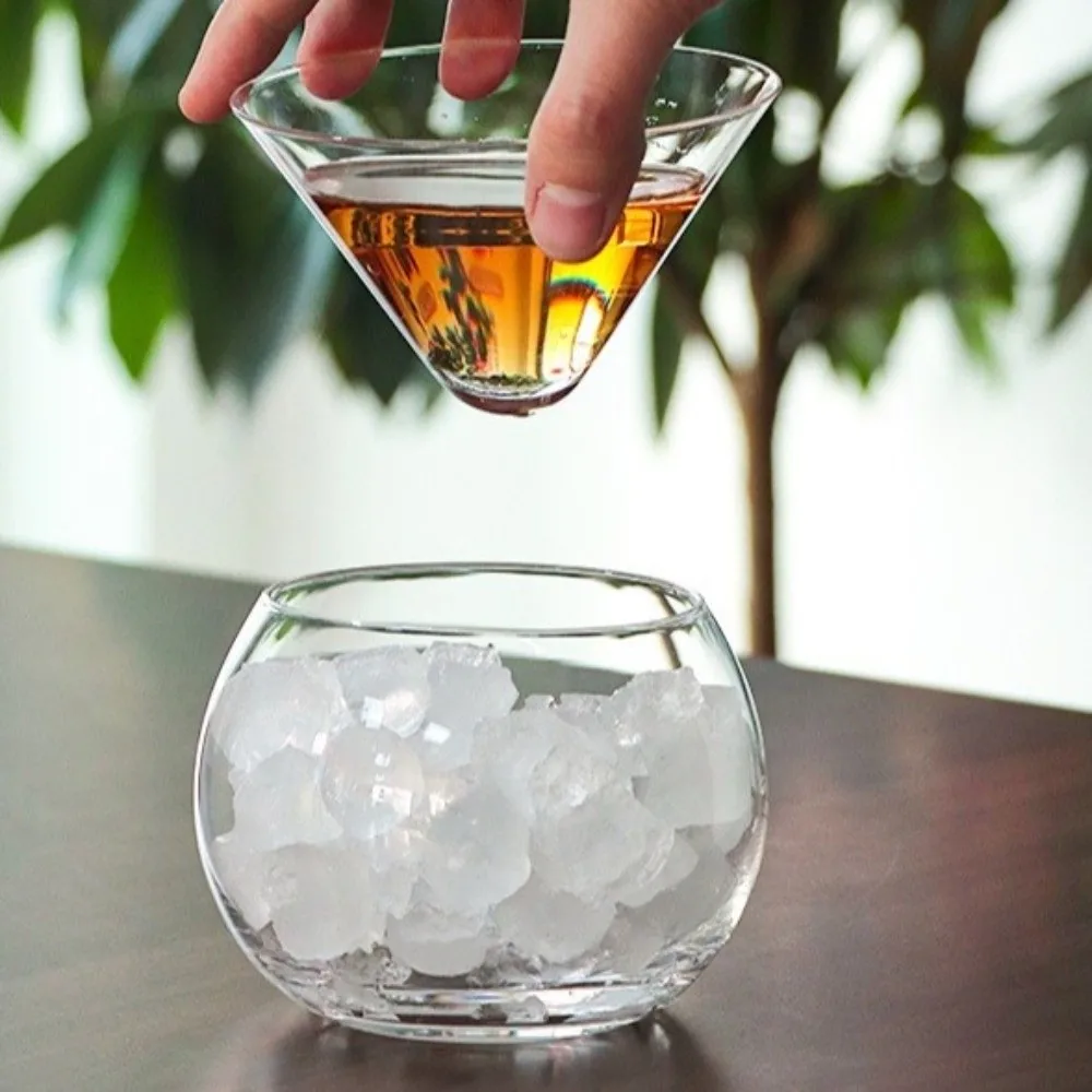 copo-de-coquetel-martini-com-base-triangular-copo-de-suco-Unico-e-elegante-copo-de-martini-refrigerado-de-dupla-camada-transparente