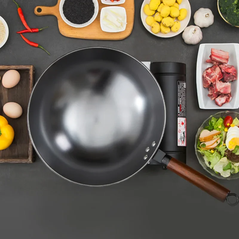 Diameter 30-32cm Old Style Cast Iron Woks Household Kitchen Cookware Uncoated Lightweight Frying Pan Gas Stove with A Special